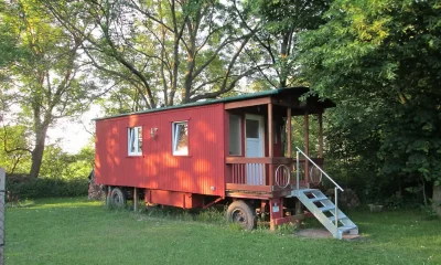 Bauwagen Glamping Urlaub mieten